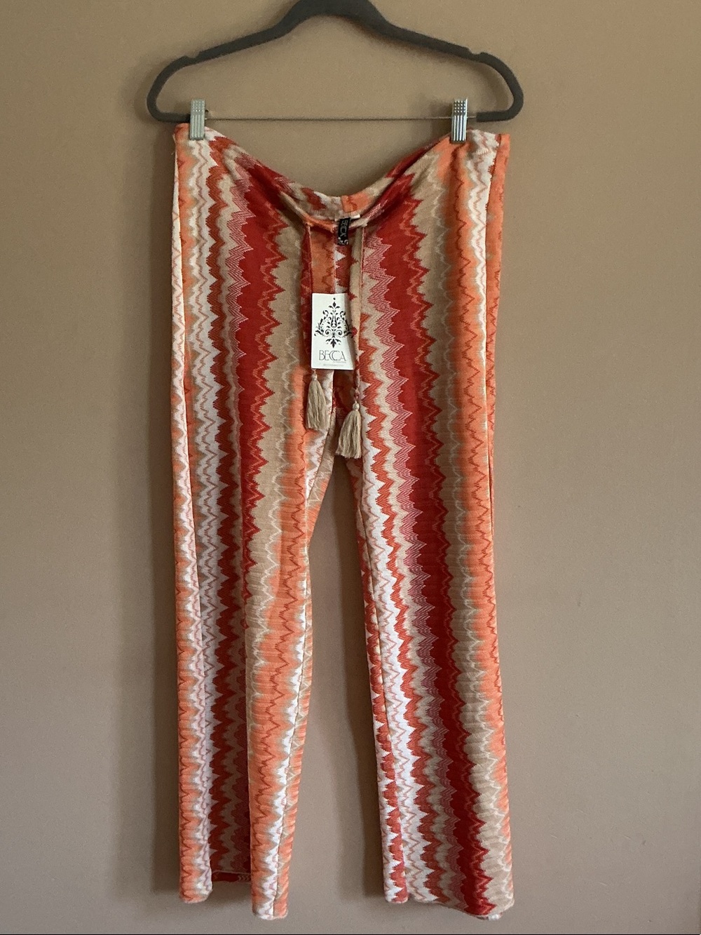 NWT BECCA Coral, Cream & Rust Zigzag Tassel Drawstring Top